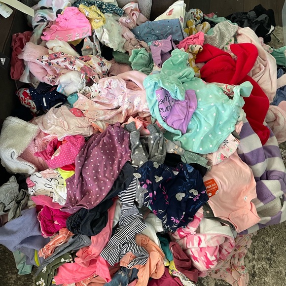 5lbs of BABY GIRL Clothes (Newborn through 3/6m) - Picture 4 of 17
